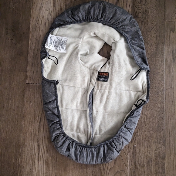 Peg Perego Igloo Car Seat Cover - Picture 2 of 5